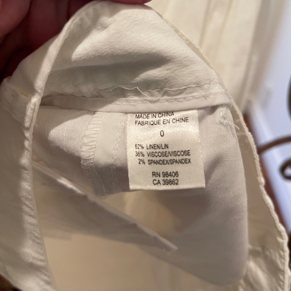 Theory linen cream shorts - Picture 3 of 3